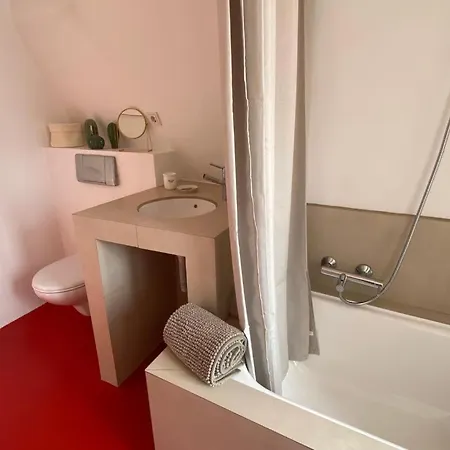 Combro Penthouse *
