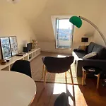 Combro Penthouse Apartman *